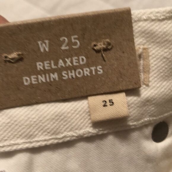 Madewell 25 Relaxed Mid Rise Raw Hem White Denim Shorts - Picture 12 of 14